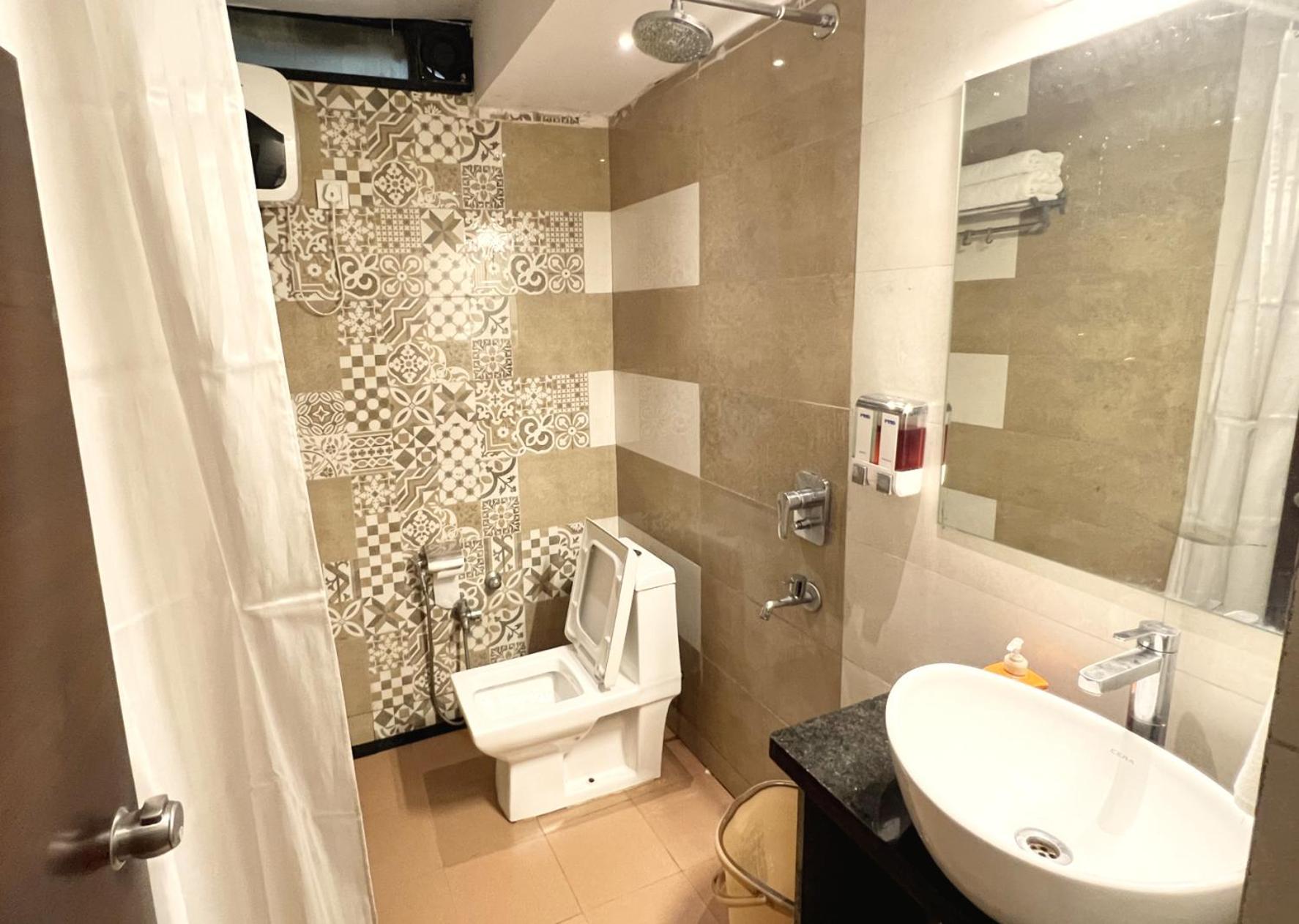Royal Palms Luxury Service Apartment Nágpur Exteriér fotografie
