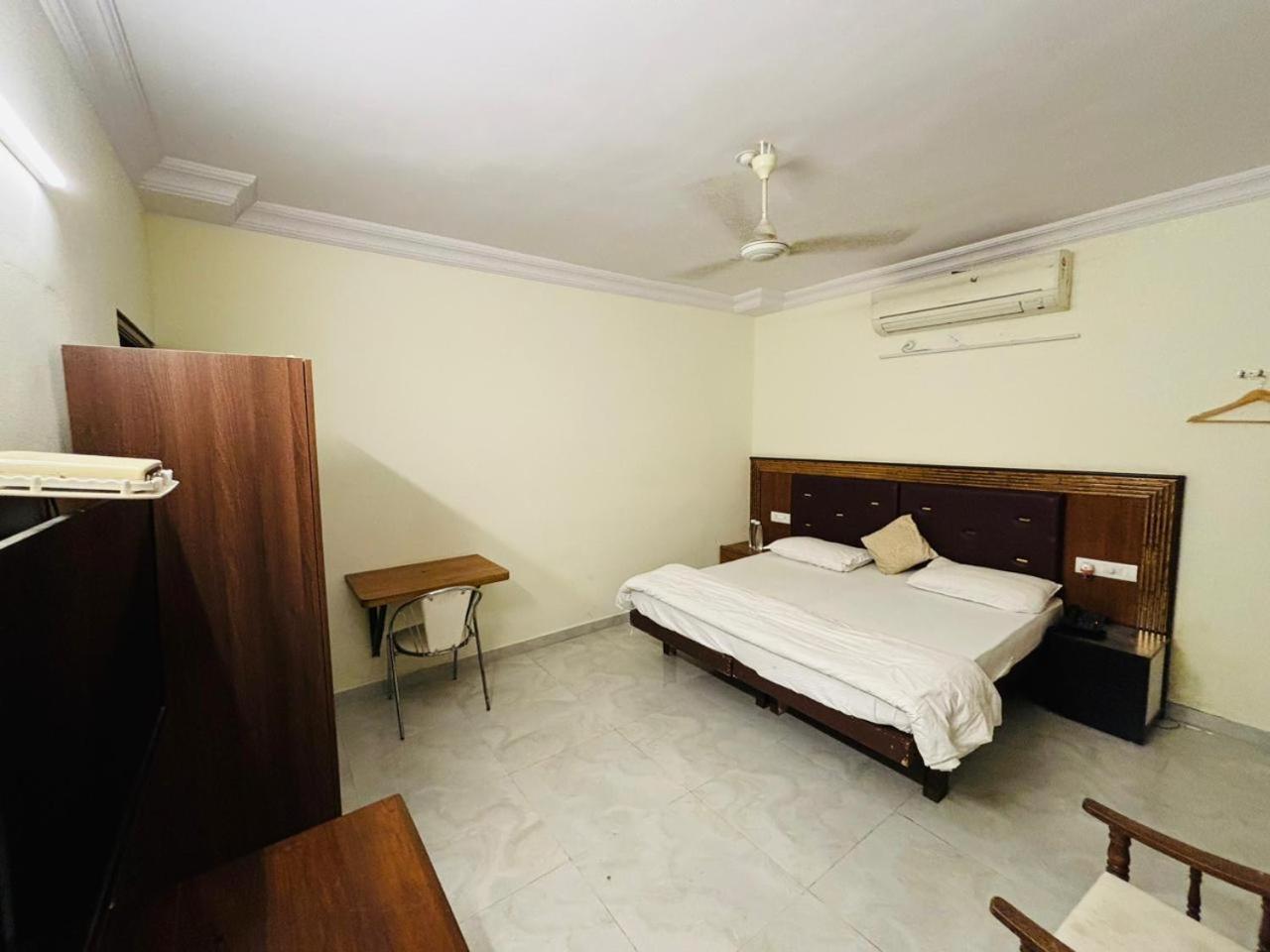 Royal Palms Luxury Service Apartment Nágpur Pokoj fotografie