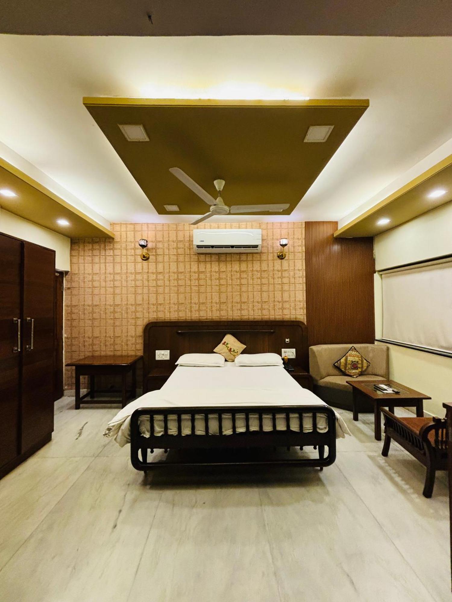 Royal Palms Luxury Service Apartment Nágpur Exteriér fotografie