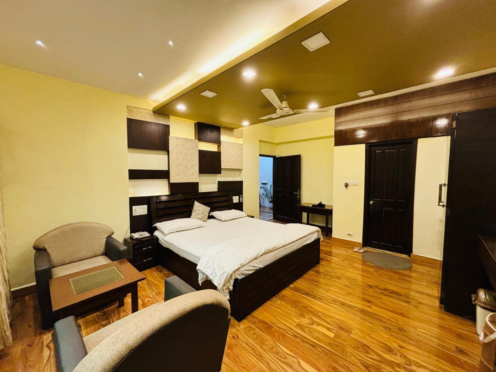 Royal Palms Luxury Service Apartment Nágpur Exteriér fotografie